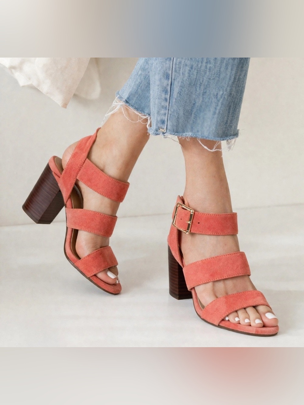 Vionic Sofia Suede Block Heel Sandals Size 9.5 WIDE Coral Pink Strappy Boho
